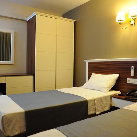 Deniz Palace Hotel Istanbul Ngoại thất bức ảnh