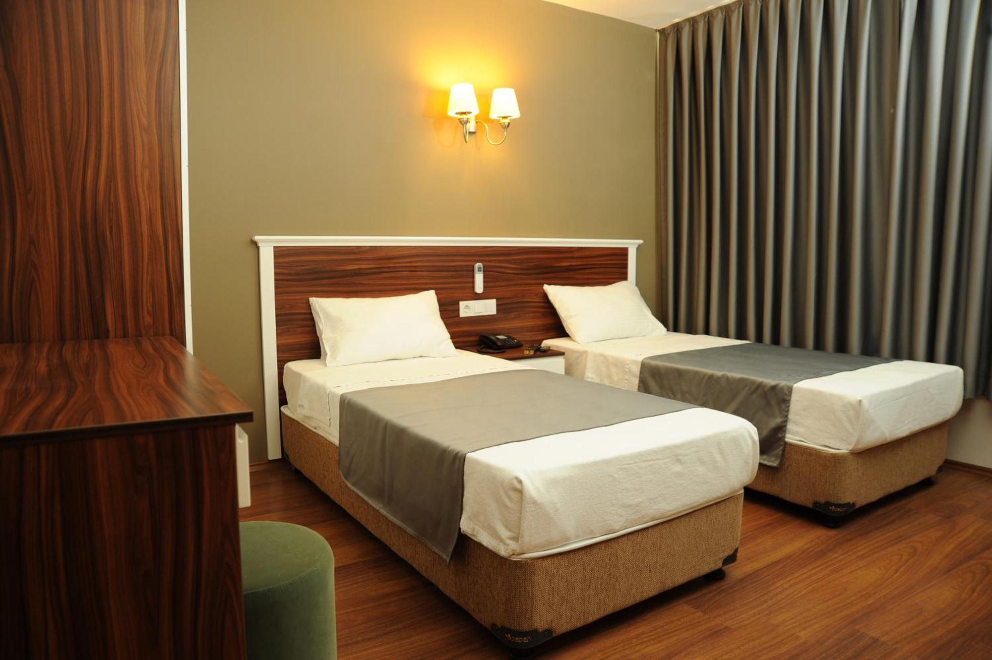 Deniz Palace Hotel Istanbul Ngoại thất bức ảnh